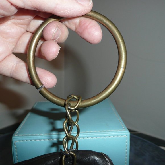 Wristlet - Picture 3 of 6